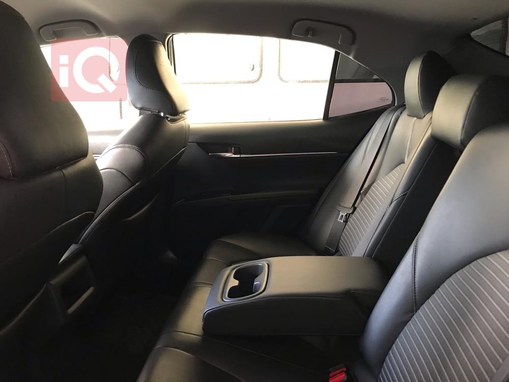 تۆیۆتا کامری